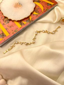 ISHKAARA - Gold Plated Fairy Tulip Bracelet In Silver Stone