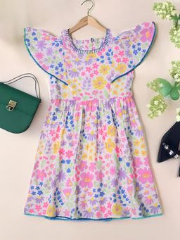 Bella Moda - Fluttered Sleeves Floral Cotton Knee Length Dress