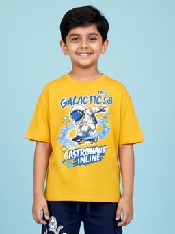 KiddoPanti - Boys Cotton Chest Printed Drop Shoulder Round Neck T-Shirt