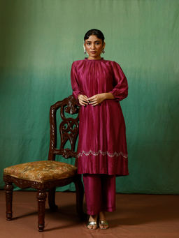 Chokhi Chorri - Burgundy Kurta With Inner And Pant (Set of 3)