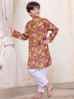 Tura Turi - Multi-Color Floral Regular Fit Kurta and Pyjama (Set of 2)