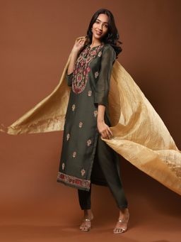 Aarke Ritu Kumar - Green Embroidered Kurta with Pant and Dupatta (Set of 3)