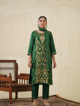 Suha - Dola Jacquard Green Colour Kurta With Pant & Dupatta