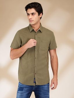 Being Human - Men Solid Olive Short Sleeves Shirt
