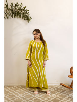 Nehamta - Women Lemon Green German Rayon Kurta & Palazzo (Set of 2)