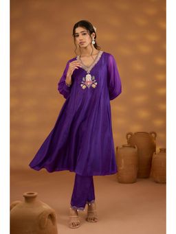 ISHA GUPTA TAYAL - Purple Kamal Talai Kurta and Pant with Dupatta