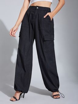 LIFE WITH POCKETS - Women's Black Straight-Fit Stretchable Light Weight Denim Jeans