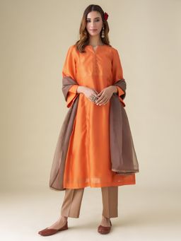 Mushio - Orange Sandhya Chanderi Kurta with Slip Pants and Dupatta (Set of 4)