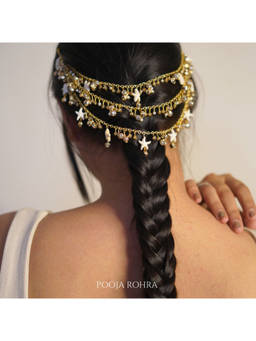 Label Pooja Rohra - Gold Tara Hair Chain