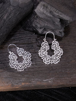 Studio One Love - Contemporary Compositions Earrings Made of Brass in Silver Color