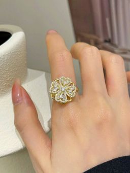 Designs & You - Gold Plated Clover Themed Rotatable Adjustable Ring