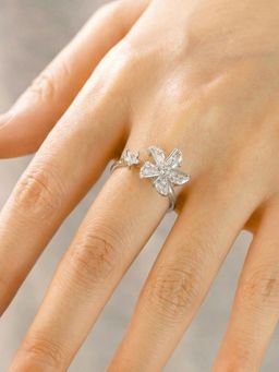 Designs & You - Silver Plated Star Shaped Rotatable Adjustable Ring