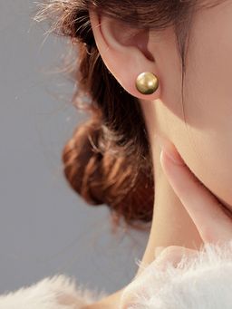 Designs & You - Anti Tarnish Contemporary Round Shaped Studs