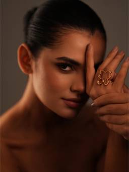 VARNIKA ARORA - The Morpho Rings