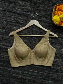 Suta - Green Solid V-Neck Sleeveless Saree Blouse