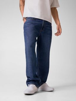 Guess - Men Blue Solid/Plain Pure Cotton Relaxed Fit Jeans