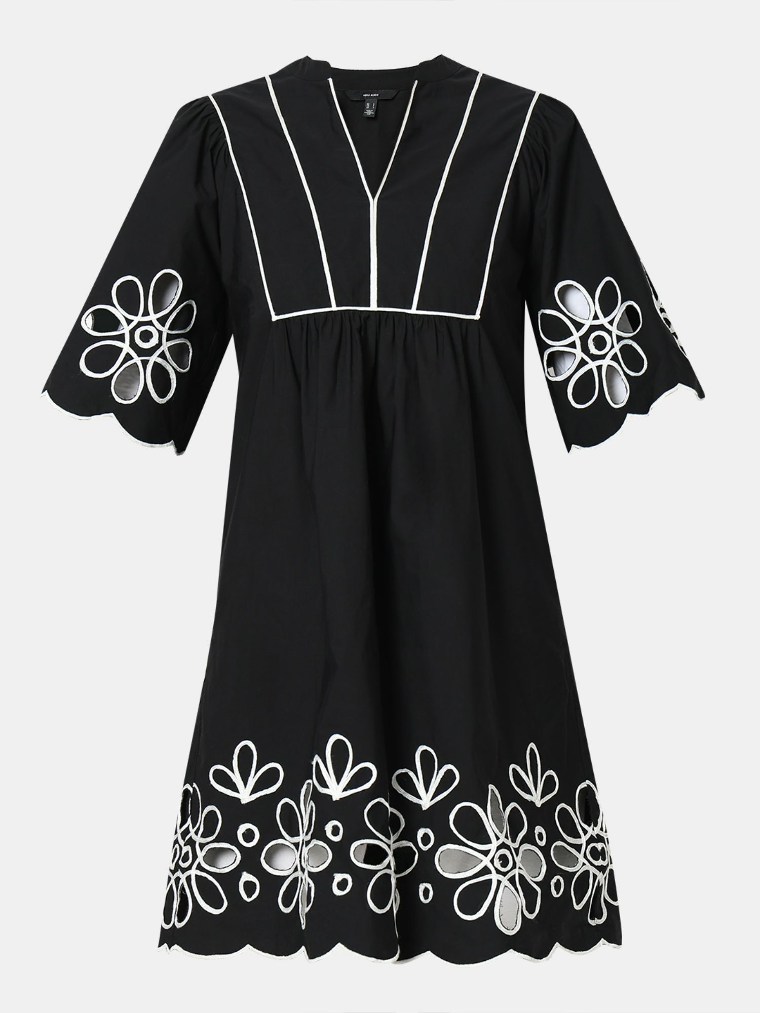 Buy VERO MODA Black Floral Embroidered Dress Online