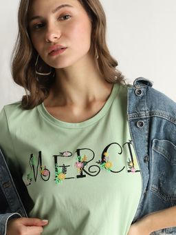 VERO MODA - Green Embroidered Text T-Shirt