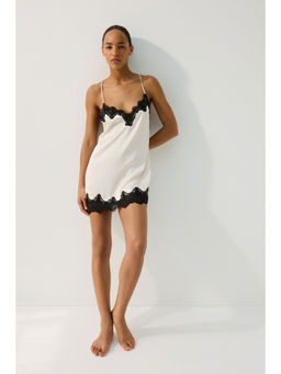 H&M - Women White Lace-trimmed satin nightslip