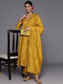 Yellow color option, Currently selected