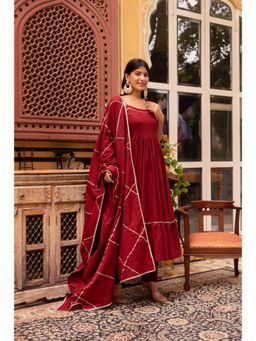 POMCHA - Gaurangi Maroon Gotta Patti Cotton Tired Anarkali Kurta with Pant and Dupatta (Set of 3)