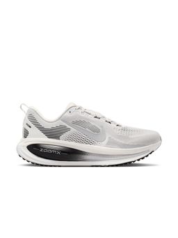 Nike - Mens Vomero 18 Sneakers