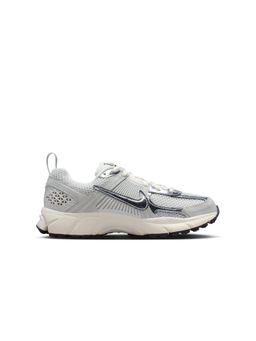 Nike - Unisex Vomero 5 Sneakers