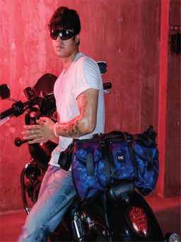 Monkey Troopers - Unisex Magnetic Duffle Bag with Detachable Strap - Blue