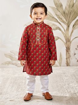 Vastramay - Red Cotton Full Sleeves Kurta With Pyjama