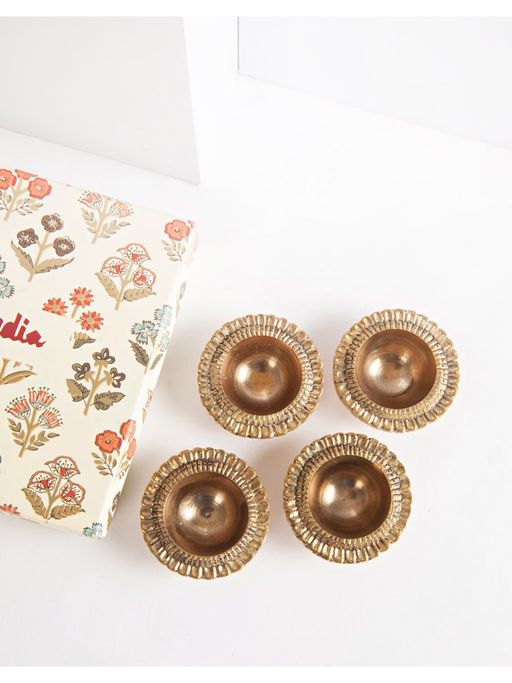 Fabindia Brass Mivaan Round Diya Gift Set