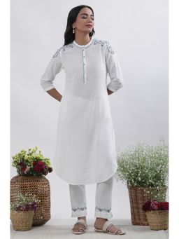 WISHFUL by W - Women White Embroidered Cotton Straight Kurta with Slim Pant (Set of 2)