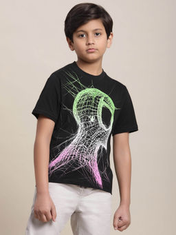 Kidsville - Spiderman Printed Regular Fit T-shirt For Boys-Black