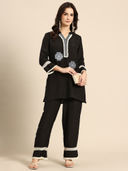 Black color option, Sold out, Currently selected
