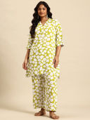 Green color option, Sold out, Currently selected