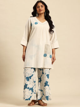 Sia - Ab Pehnegi Duniya - Women's Flax Embroidered Printed Blue Kurta With Pant