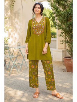 Nayam by lakshita - Women's Green A-Line Embroidered Kurta And Pant