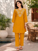 Yellow color option, Currently selected