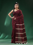 Maroon color option, Currently selected