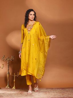 MEENA BAZAAR - Mustard Embroidered Round Neck Kurta with Pant and Dupatta