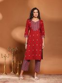 Maroon color option, Sold out, Currently selected