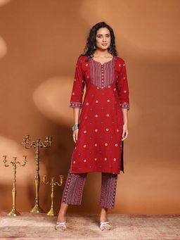 MEENA BAZAAR - Maroon Printed Round Neck Kurta with Pant
