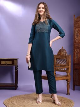 HRITIKA - Women Teal Embroidered Round Neck Kurta with Pant