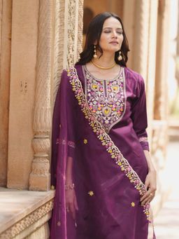 VredeVogel - Purple Viscose Rayon Women Kurta with Pant and Dupatta