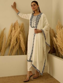 VredeVogel - White Silk Blend Women's Kurta with Pant and Dupatta