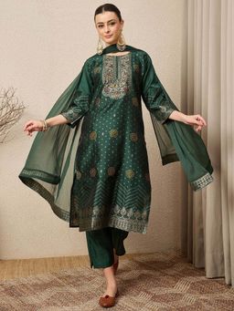 VredeVogel - Green Cotton Silk Women Kurta with Pant and Dupatta