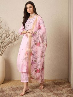 VredeVogel - Pink Women's Silk Blend Women Kurta with Pant and Dupatta