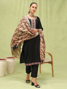 VredeVogel - Black Silk Blend Women Kurta with Pant and Dupatta
