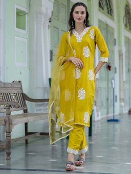 VredeVogel - Women Yellow Silk Blend Kurta with Pant and Dupatta
