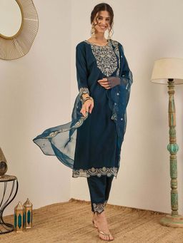 VredeVogel - Teal Silk Blend Kurta with Pant and Dupatta