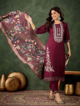 VredeVogel - Purple Women's Silk Blend Kurta with Pant and Dupatta